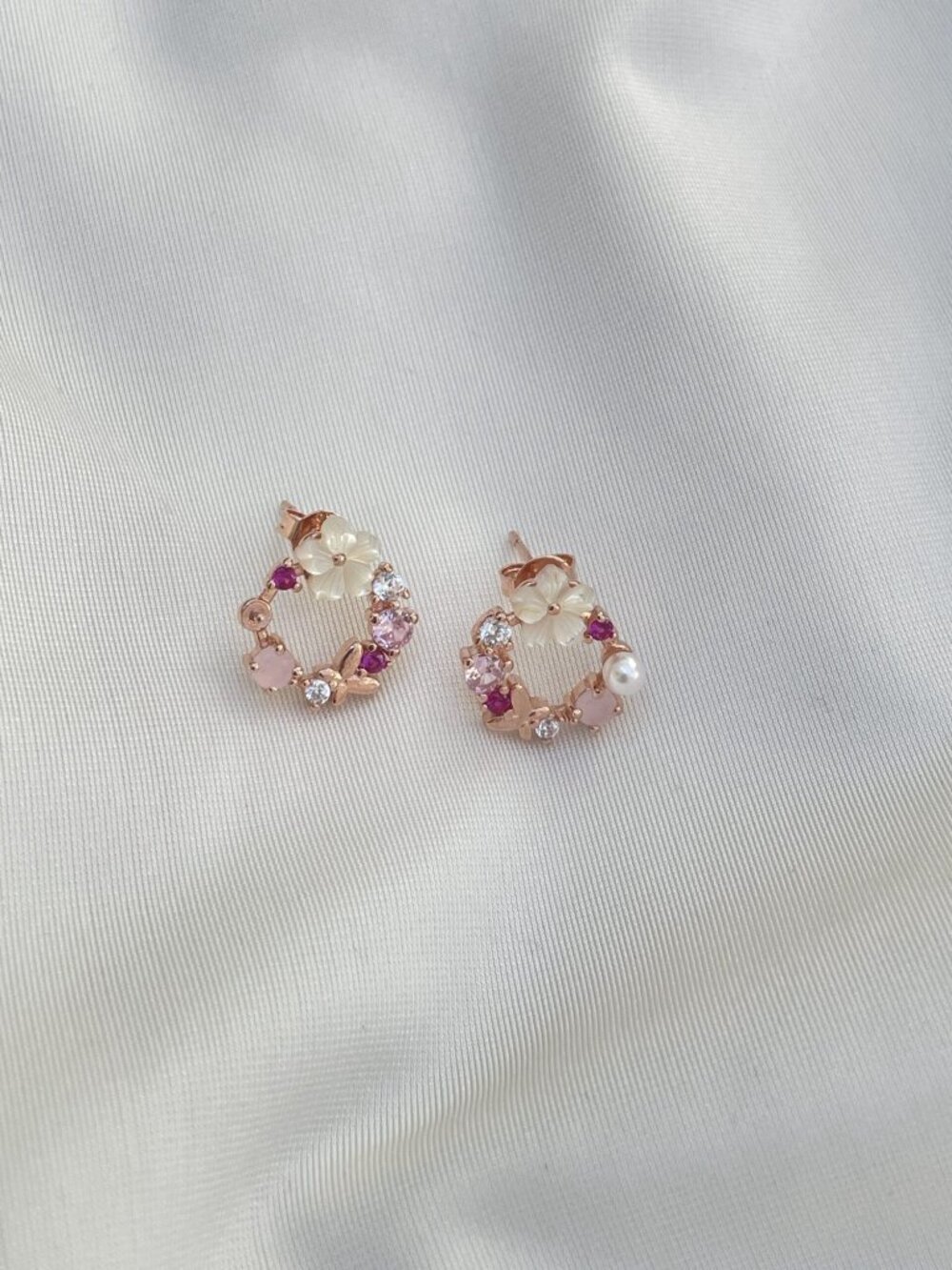 Ramla Flower Stud Earrings 18K Rose Gold Plated Gemstone Shell Pink Spring NEW - Picture 4 of 12